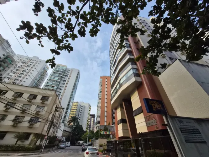 Apartamento para comprar - Praia da Costa 4 quartos com suíte, 2 vagas, no Parque das Cast