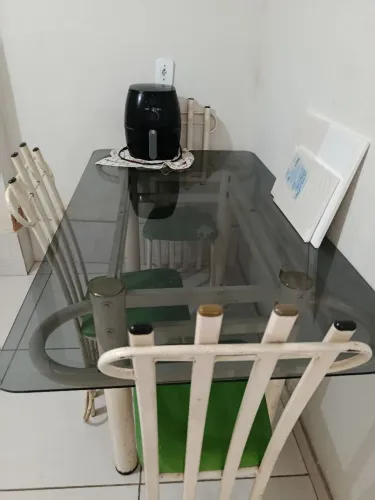 Mesa 4 cadeiras