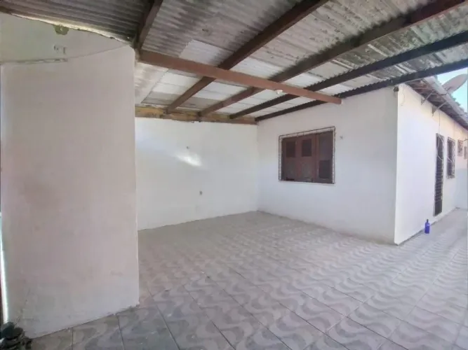 AR021 - Casa 2/4 na Rua Piaza