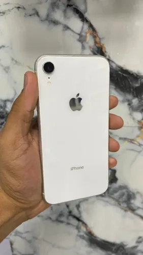 iPhone XR 