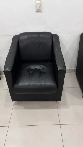 Poltrona Retrô Capitonê Courino Salão Recepção Barbearia salão de beleza