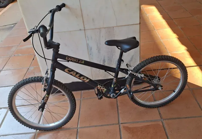 VENDO BIKE CALOI EXPERT ARO 20 PRETA