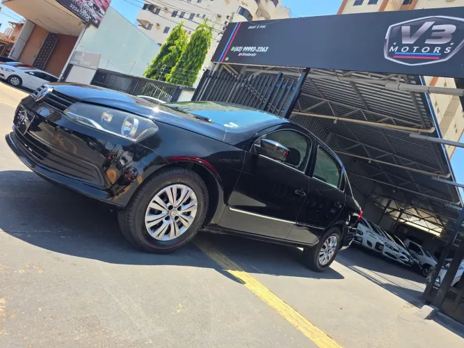Volkswagen Voyage Trendline 1.0 T.flex 8V 4P 2015