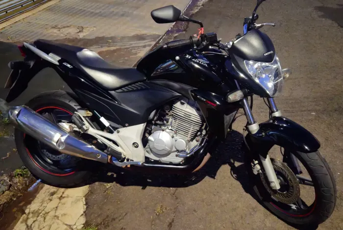 CB 300R 2013 flex freio a disco traseiro Preta NÃO ACEITO TROCA