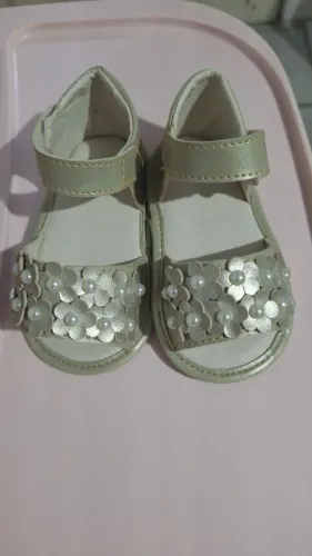 Vendo sapatinhos de bebe