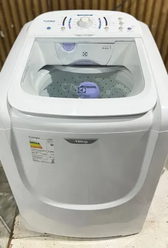 Máquina semi nova top Electrolux 16kg