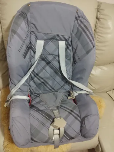 Cadeira Infantil para Carro - Conforto e Segurança!