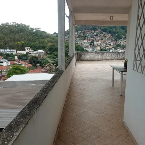 ALUGA-SE CASA EM BAIRRO NOBRE DE , VITORIA/ES