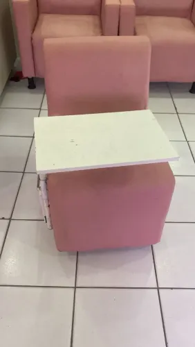 Vendo cadeira de manicure profissional excelente preço 