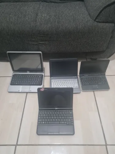 Lote com 4 Netbook