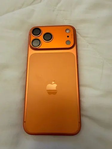 Vendo iPhone 17 Pro Max Laranja