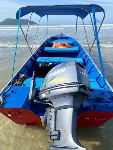 BARCO DE ALUMÍNIO 5,80m COM MOTOR YAMAHA 40HP 2023 - ÚNICO DONO!