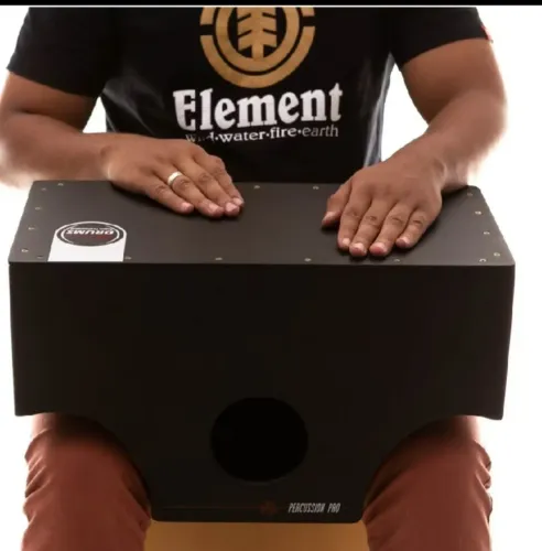 Vendo cajon de colo agústico só 330.avista