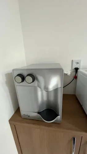 Purificador de água marca Soft