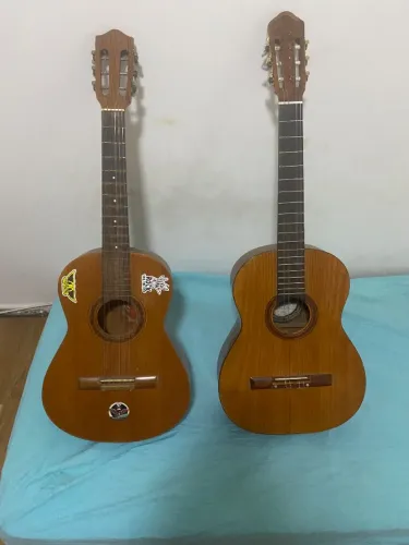2 violões Di Giorgi por 500 reais