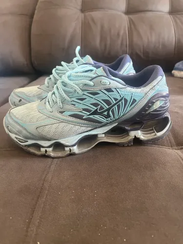 Mizuno proprecy 8 azul bebê  ( podemos negociar mais o preço também)