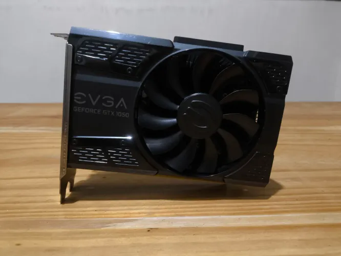Geforce Gtx 1050 - EVGA