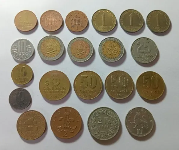 Lote Coleção 21 Moedas Internacionais de Vários Países