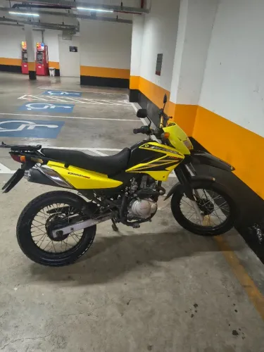 Bros 150 es toda revisada