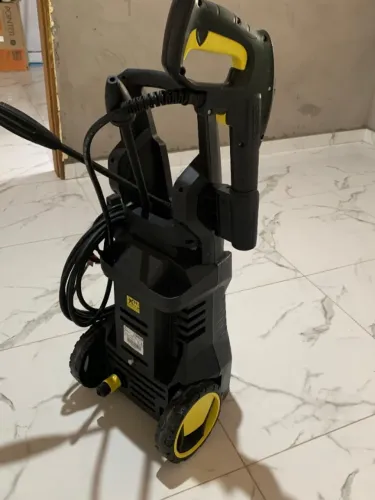 Lavadora de Alta Pressão (Kärcher K5)