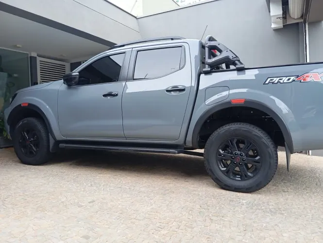 Nissan Frontier Pro4x CD 4X4 2.3 Bi-TB Die. AUT 2025