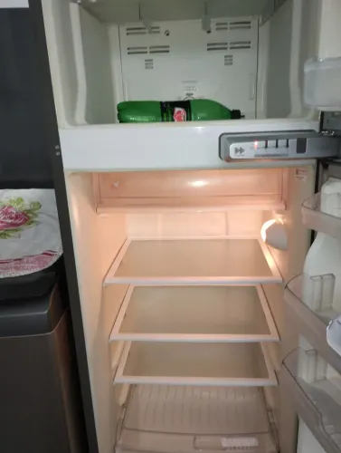 Vendo geladeira Brastemp modelo BRM 39 com motor novo em perfeito funcionamento