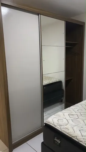 Guarda roupa de casal