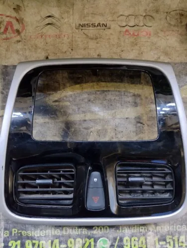 Moldura Central Multimídia Renault Sandero Logan