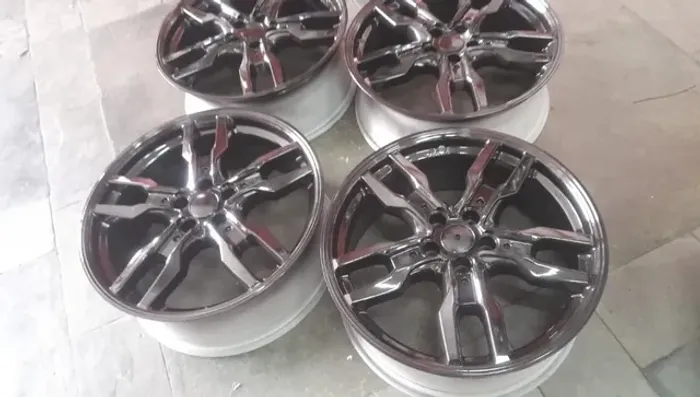 jogo de rodas aro 20 ford edy 5x114 et43 20x8 prata brilhante semi nova