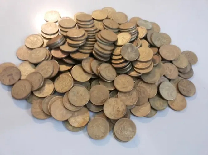 Lote de 500 Moedas antigas de bronze aluminio