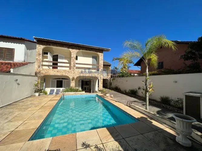 Barra da Tijuca | Casa 4 quartos, sendo 2 suites