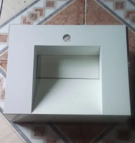 Cuba de porcelanato.