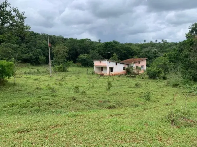 Fazenda 3ha, com 3km de beira de rio, nascente no terreno, terra de cultivo, Lagoa Santa.