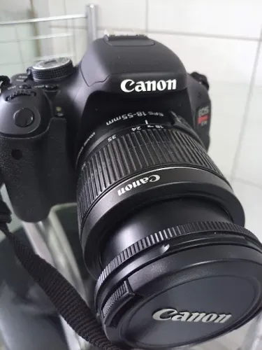 Câmera Fotográfica Canon Eos Rebel T3i Com Bag P Transportar