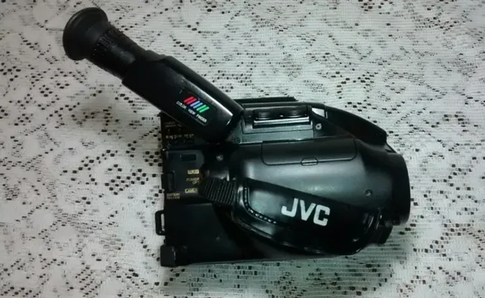 Filmadora JVC antiga (SP)