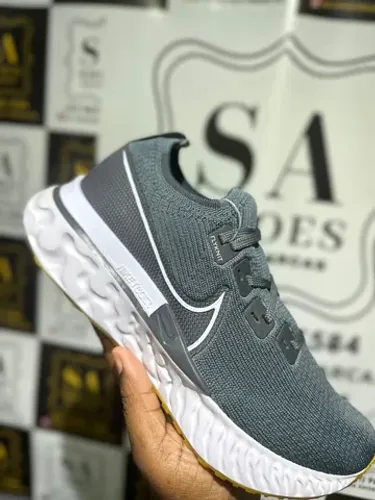 NIKE NIKE RECCT FLYKNIT