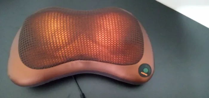 Massageador Lombar/ e Pescoco ( pode ser usado no automovel) Usado.