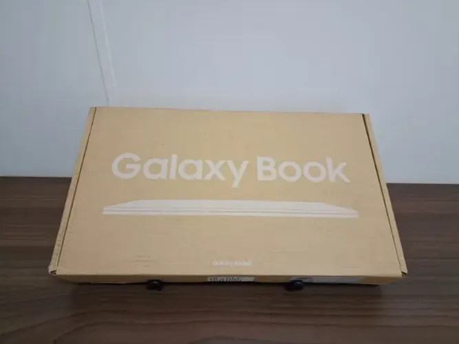 Notebook Book2 - NOVO, intel i3-1215U, 08GB Ram, Ssd 256Gb, Full HD-IPS