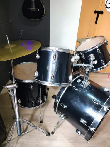 Bateria Tama Rockstar - Baixou