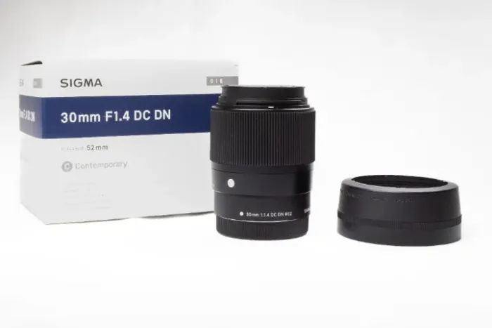 Lente Sigma 30mm f/1.4 DC DN Canon EOS-M (EF-M) como nova, com caixa