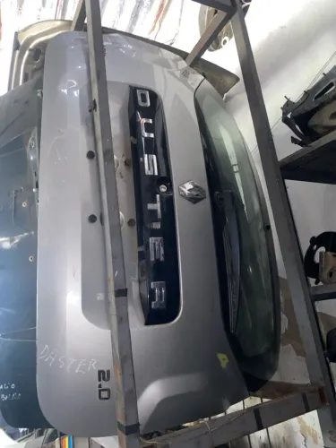Tampa traseira Renault Duster  2016