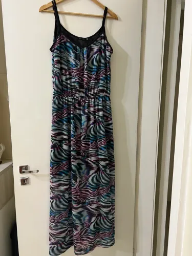 Vestido longo colorido