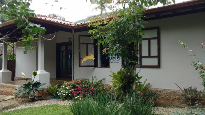 Casa com 3 dormitórios para locação definitiva na Praia do Prumirim - UBATUBA.