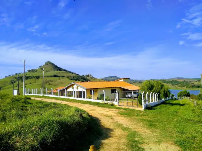 Chácara 1700 M2 com casa , em Barão de antonina , bairro da barragem próximo a represa