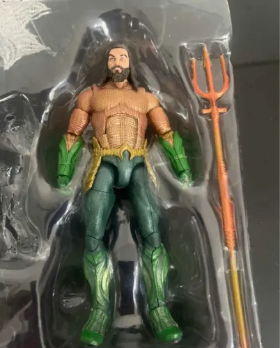 Boneco Aquaman - DC multiverse