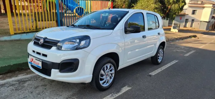 Fiat Uno Attractive 1.0 EVO Fire Flex 8V 5P 2021