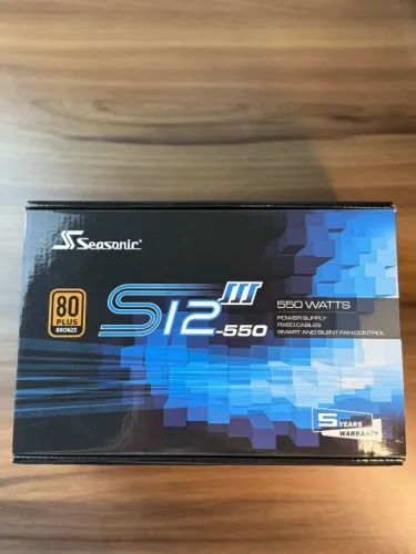 Fonte Seasonic S12III 550 W - 80 Plus Bronze - ATX - PFC Ativo