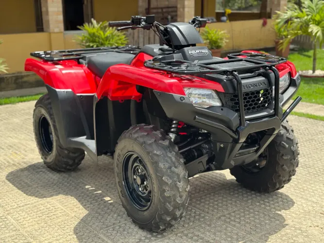 Quadriciclo Honda Fourtrax 4x4 extra