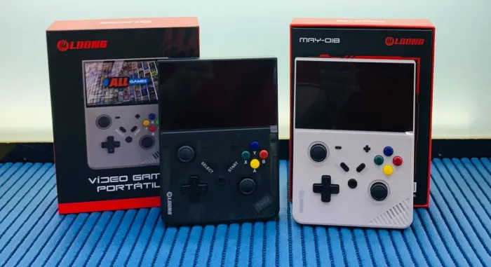Videogame portátil compatível com emuladores