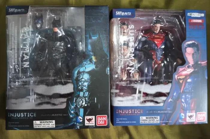 Superman Batman Injustice Figma ShFiguarts Bandai Originais 1/12